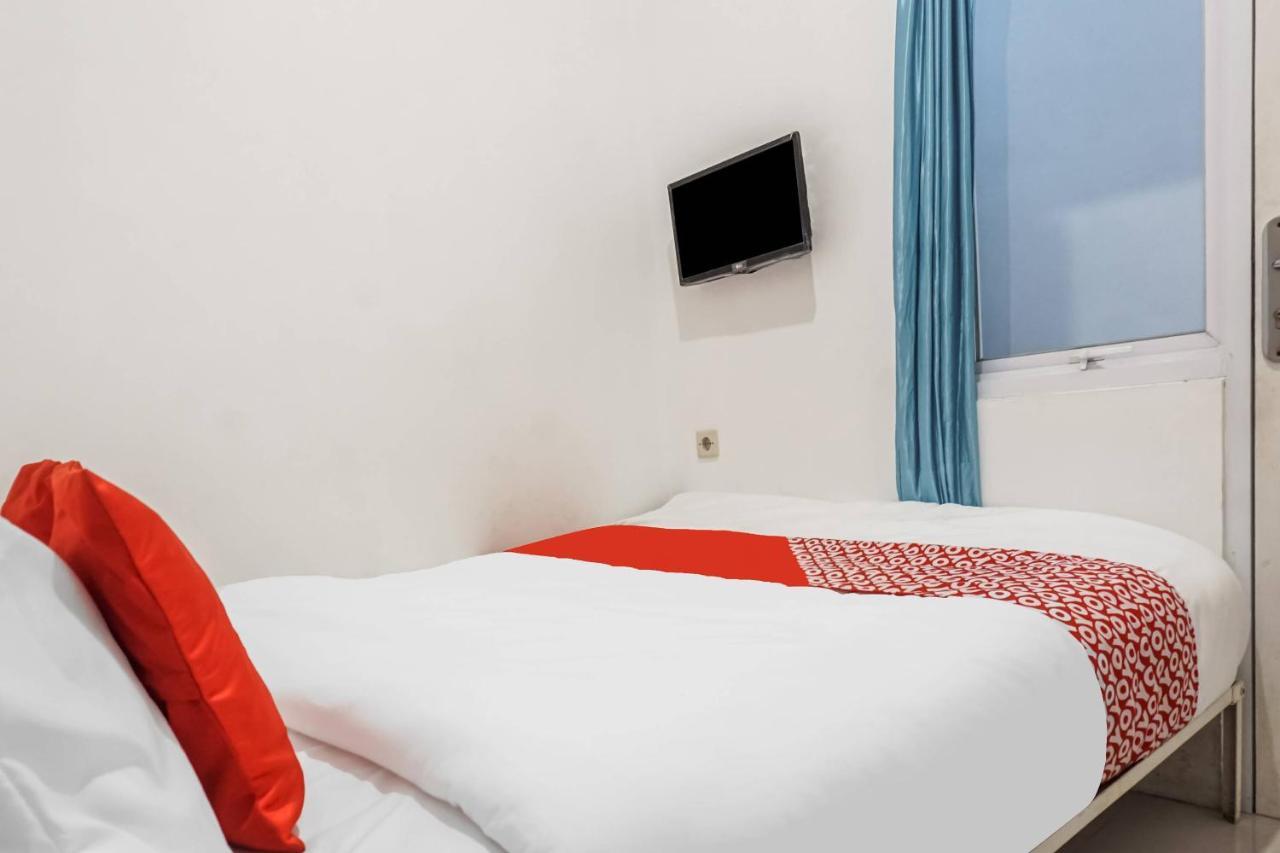Hotel Super Oyo 91074 Stariez Senen Syariah Jakarta Exteriér fotografie