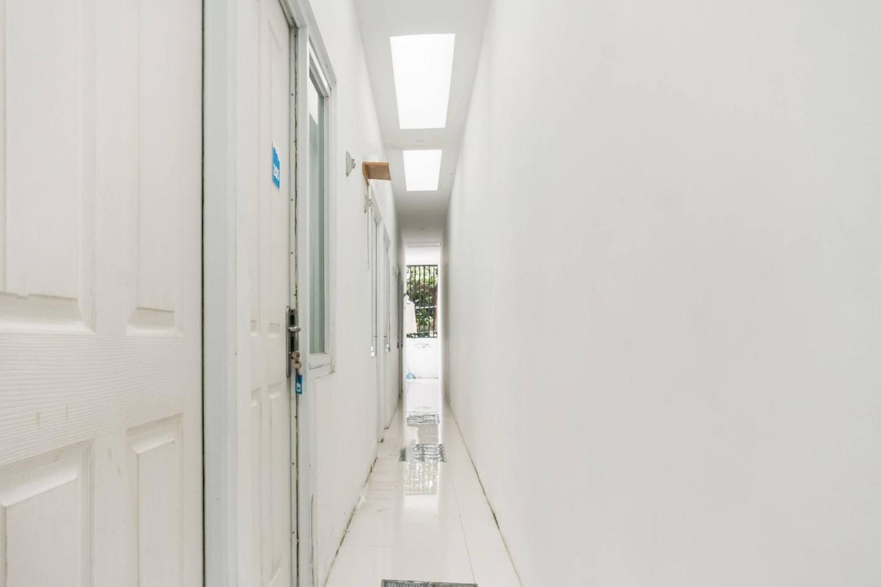 Hotel Super Oyo 91074 Stariez Senen Syariah Jakarta Exteriér fotografie