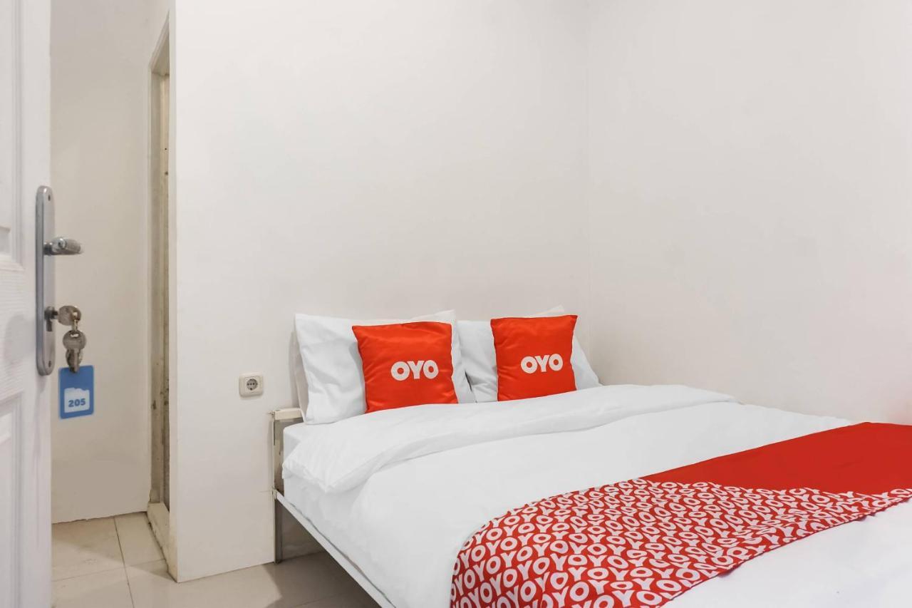 Hotel Super Oyo 91074 Stariez Senen Syariah Jakarta Exteriér fotografie